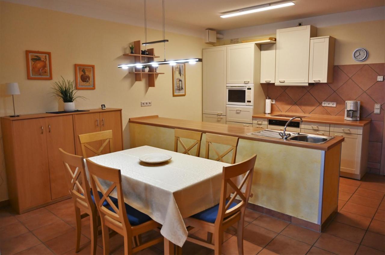 Ferienwohnung Seeblick Waren  Exterior photo